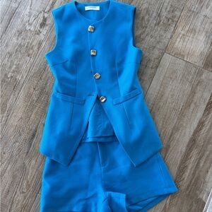 Commense Blue Blazer with Gold Accent